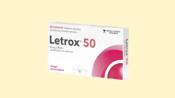 Opakowanie leku Letrox 50, zawierające 50 tabletek z lewotyroksyną sodową, stosowane jako syntetyczny hormon tarczycy.